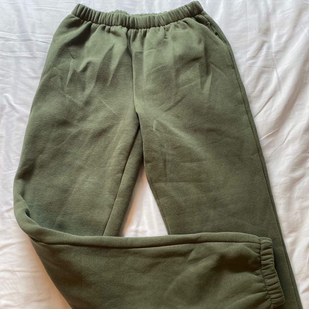 M Edikted Army Green Sweatpants/ Joggers